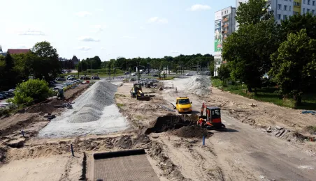 W Toruniu trwa budowa fragmentu Trasy Staromostowej w rejonie targowiska miejskiego.