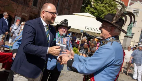 Intronizacja Króla Kurkowego.