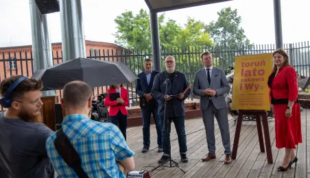 "Toruń, lato, zabawa i Wy" - briefing prasowy