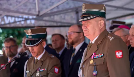 Promocja oficerska na Rynku Staromiejskim