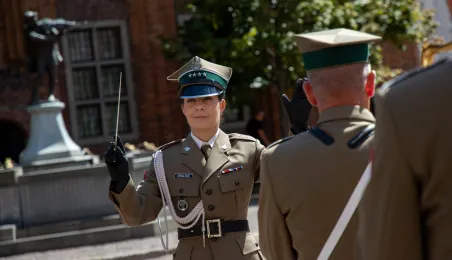 Promocja oficerska na Rynku Staromiejskim