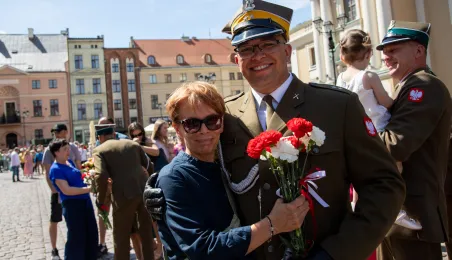 Promocja oficerska na Rynku Staromiejskim