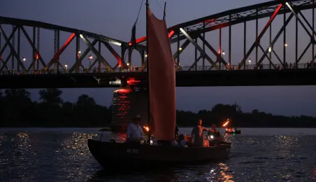 9. Festiwal Wisły - nocna parada łodzi i statków, widowisko światło-dźwięk