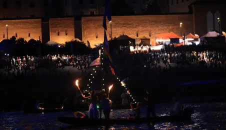 9. Festiwal Wisły - nocna parada łodzi i statków, widowisko światło-dźwięk