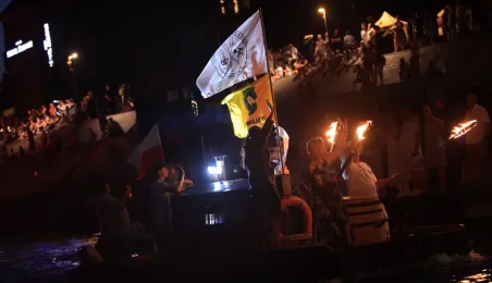 9. Festiwal Wisły - nocna parada łodzi i statków, widowisko światło-dźwięk