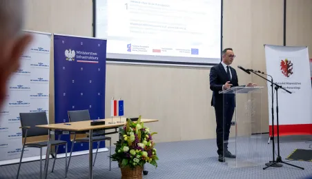 Podpisanie umowy na dofinansowanie inwestycji kolejowych