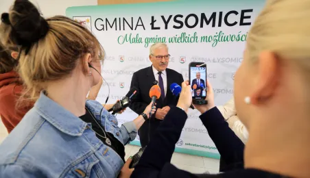 Podpisanie porozumienia dot. połączenia autobusowego z Łysomicami