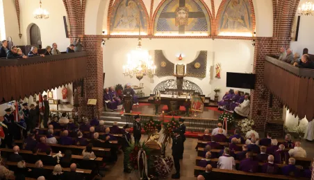 Pogrzeb ks. Stanisława Kardasza - Msza św.