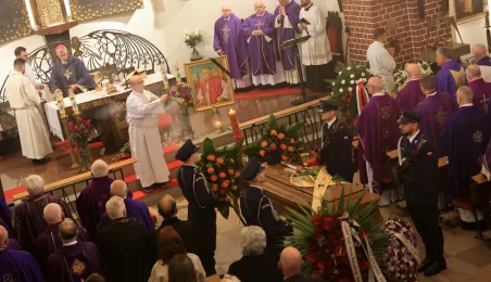 Pogrzeb ks. Stanisława Kardasza - Msza św.