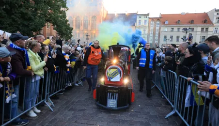 W czwartkowy wieczór (2 października) drużyna PRES Grupa Deweloperska Toruń spotkała się z kibicami na Rynku Staromiejskim.