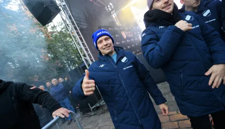 W czwartkowy wieczór (2 października) drużyna PRES Grupa Deweloperska Toruń spotkała się z kibicami na Rynku Staromiejskim.