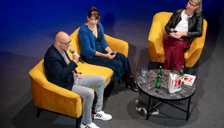 Spotkanie z Clare Mulley, autorką książki "Agentka Zo. Historia Elżbiety Zawackiej"