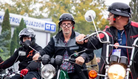 70 lat toruńskiej "Samochodówki", parada