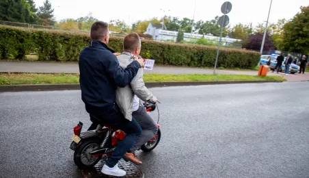 70 lat toruńskiej "Samochodówki", parada