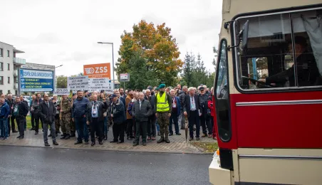 70 lat toruńskiej "Samochodówki", parada