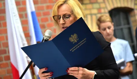 80-lecie Zespołu Szkół Inżynierii Środowiska w Toruniu, wręczenie Medalu "Za Zasługi dla Miasta Torunia"