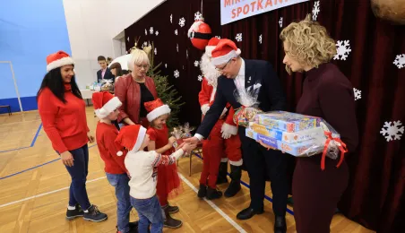 X Integracyjne Spotkanie Mikołajkowe w ZS nr 19, 4.12.2025