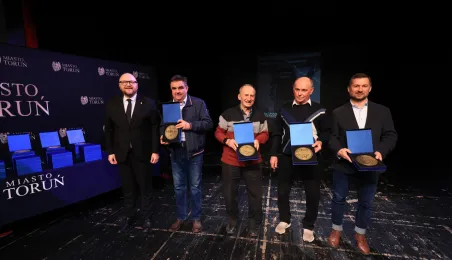 Toruń świętuje 100-lecie hokeja na lodzie