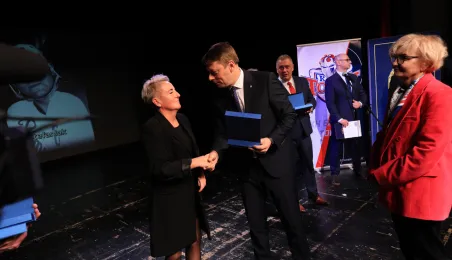 Toruń świętuje 100-lecie hokeja na lodzie