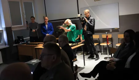 W Zespole Szkół Inżynierii Środowiska otwarto trzecią wirtualną strzelnicę. To kolejny krok miasta w rozwijaniu nowoczesnej edukacji obronnej i proobronnej młodzieży.