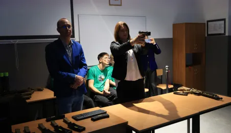 W Zespole Szkół Inżynierii Środowiska otwarto trzecią wirtualną strzelnicę. To kolejny krok miasta w rozwijaniu nowoczesnej edukacji obronnej i proobronnej młodzieży.