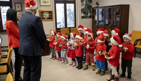 Przedszkolaki z PM1 z wizytą u prezydenta, 15.12.2025