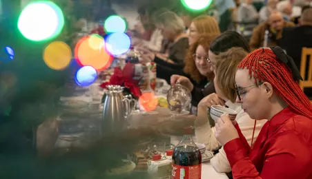 Z życzeniami dla mieszkańców i pracowników Domu Pomocy Społecznej w Toruniu