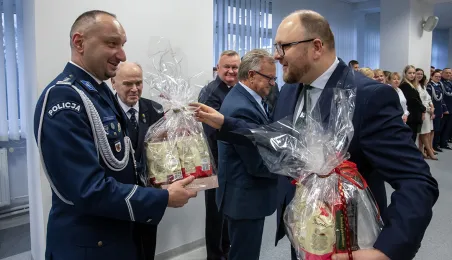 Z życzeniami spokojnej służby