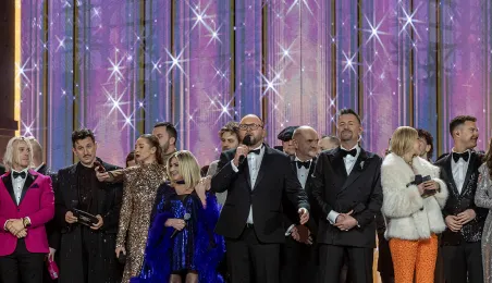 Szacujemy, że w Sylwestrowej Mocy Przebojów uczestniczyło na starówce ponad 20 tys. osób. Ile przed telewizorami? Czekamy na wyniki badań oglądalności.  31 grudnia na Rynku Staromiejskim (po raz drugi) odbyła się Sylwestrowa Moc Przebojów, zorganizowana przez Gminę Miasta Toruń, samorząd województwa kujawsko-pomorskiego i TV Polsat.  Wydarzenie - pomimo większej liczby uczestników niż rok temu - przebiegło spokojnie.  Dla mieszkańców i gości Torunia, a także widzów przed telewizorami zagrali, m.in. Perfect 