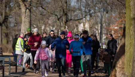 Międzypokoleniowy bieg w Parku Glazja