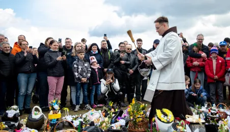 Święconka w kasku – wielkanocna tradycja na dwóch kołach