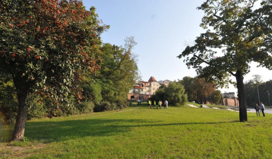 Teren badań archeologicznych przy Bramie Klasztornej