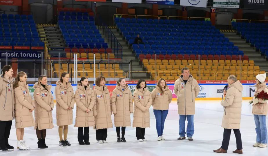 Pokazy łyżwiarzy figurowych MKS Axel