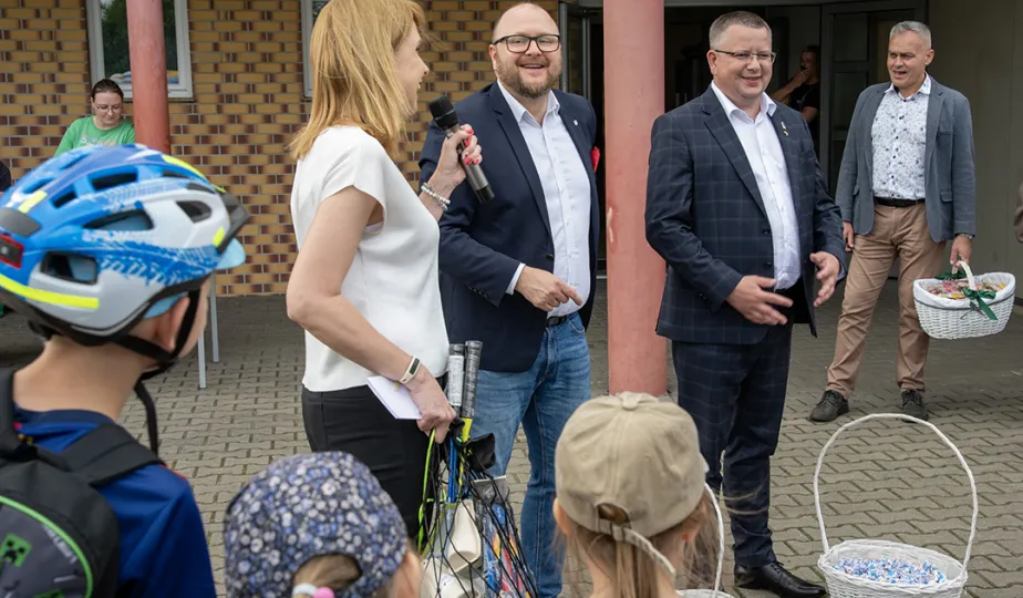 Festyn z okazji Dnia Dziecka w SP nr 35