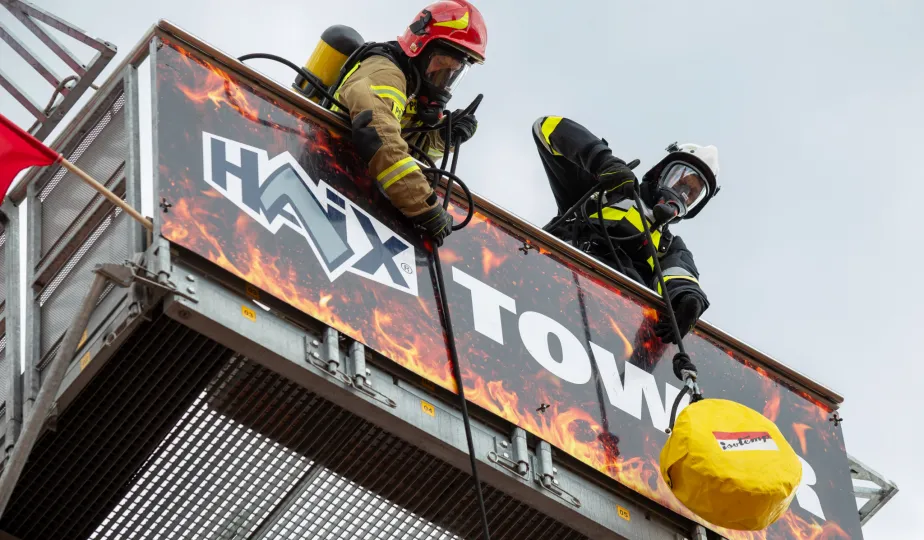 Ruszyły zmagania strażaków - FireFit