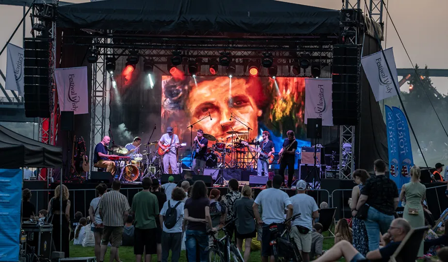 9. Festiwal Wisły - powitanie flisaków w Toruniu