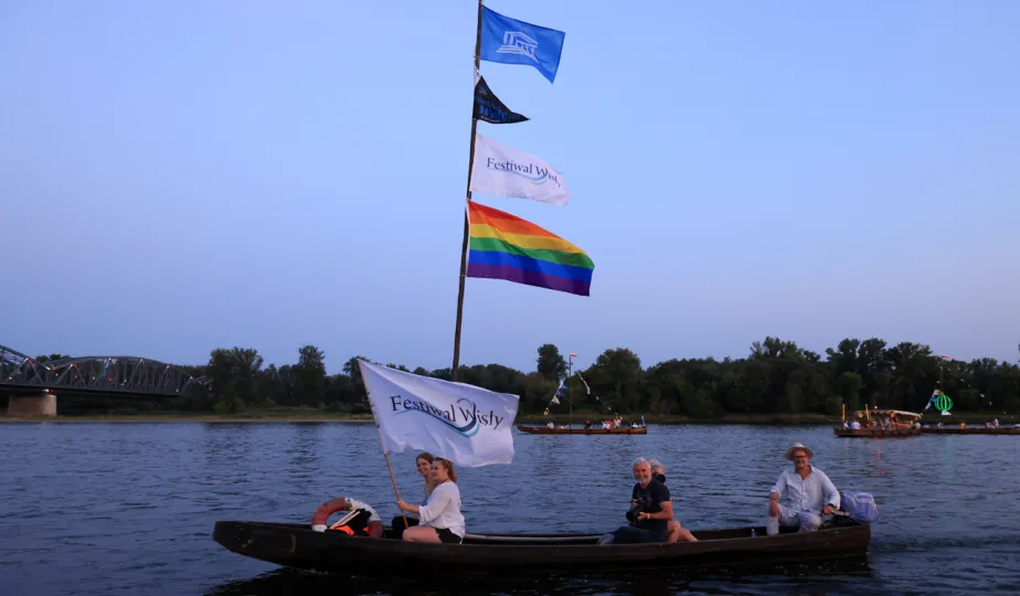 9. Festiwal Wisły - nocna parada łodzi i statków, widowisko światło-dźwięk