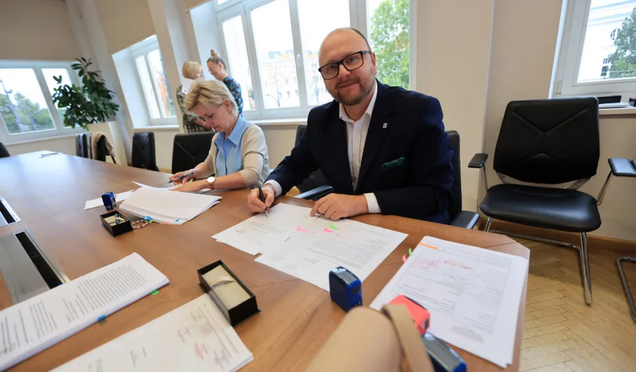 Podpisanie umowy na dofinansowanie do utworzenia Zakładu Aktywności Lokalnej w Toruniu