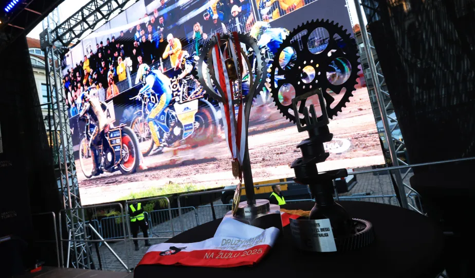 W czwartkowy wieczór (2 października) drużyna PRES Grupa Deweloperska Toruń spotkała się z kibicami na Rynku Staromiejskim.