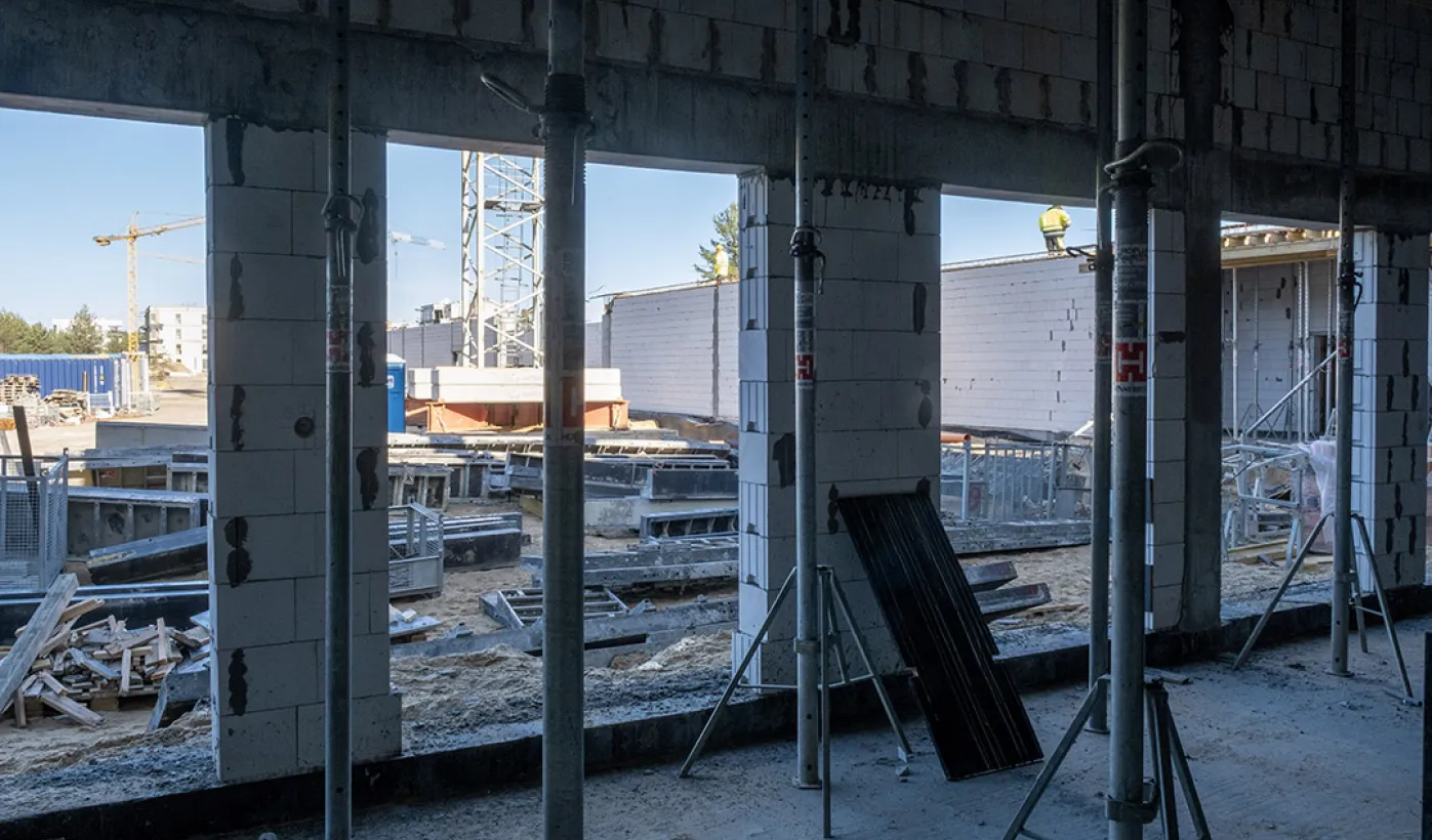 Budowa szkoły podstawowej przy ul. Grasera - stan prac na 4.11.2024 r.