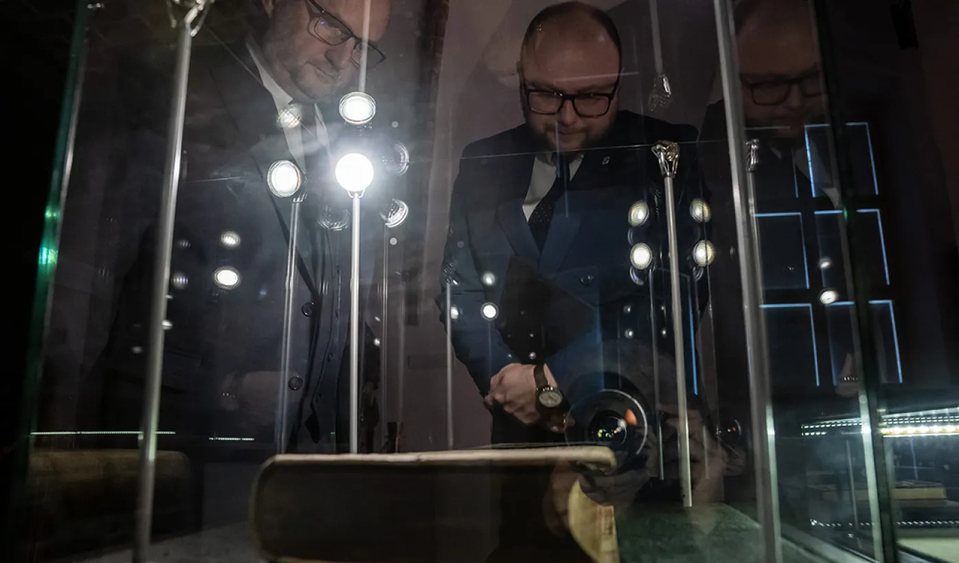 Oprawy gotyckie na wystawie 