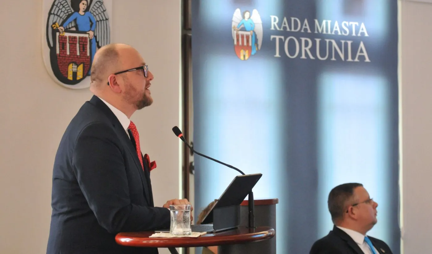 Prezydent Paweł Gulewski podczas sesji budżetowej