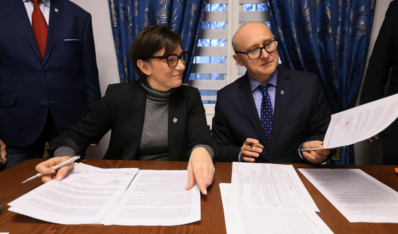 Podpisanie porozumienia międzygminnego dot. połaczeń autobusowych z Gminą Wielka Nieszawka