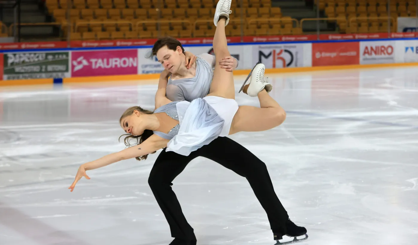 Pokazy łyżwiarzy figurowych MKS Axel