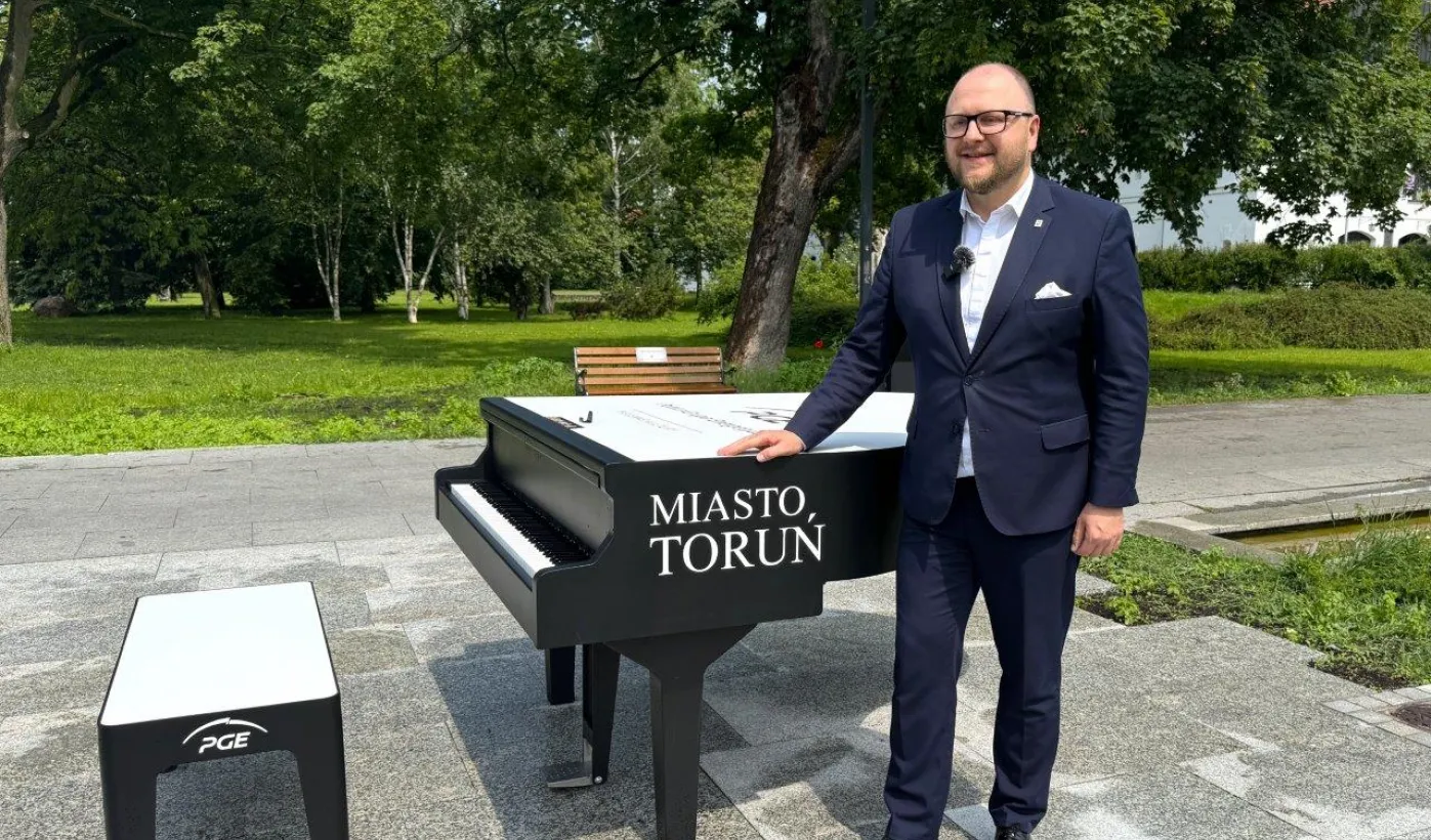 Mamy plenerowy fortepian w Toruniu