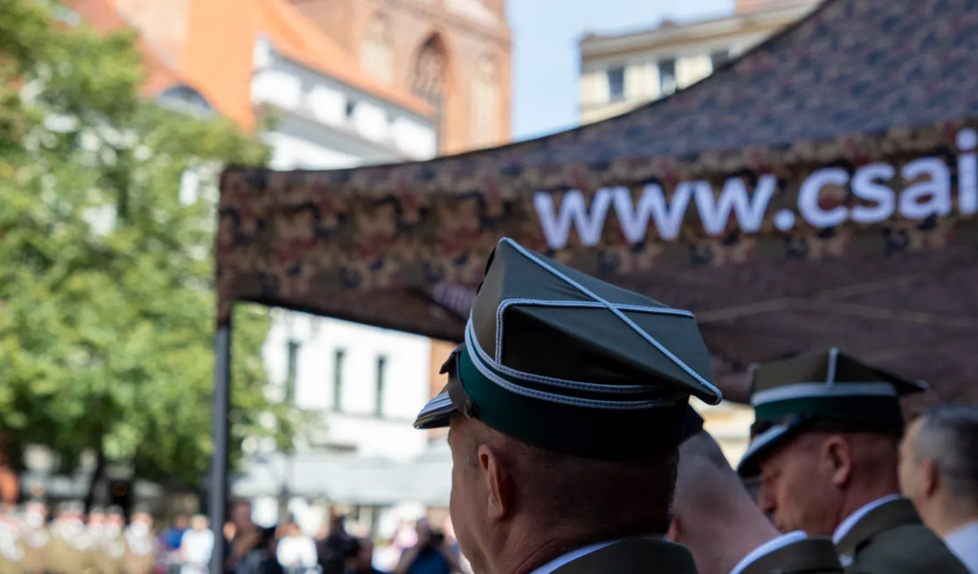 Promocja oficerska na Rynku Staromiejskim