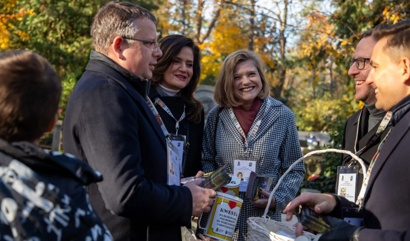 Coroczna kwesta na renowację nagrobków na cmentarzu św.Jerzego
