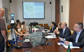 Uczestnicy konferencji podczas prezentacji