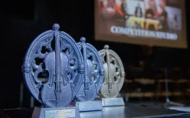 Statuetki nagród konkursowych