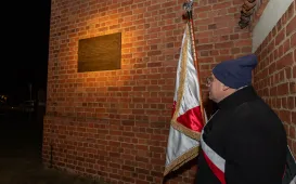 Wiązanki pamięci dla opozycji antykomunistycznej 